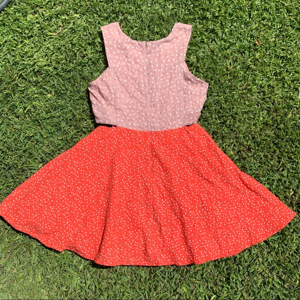 ✨Super cute 🌻🌻🌻 Dress by Lucca Couture 👗✨ - Picture 2 of 8